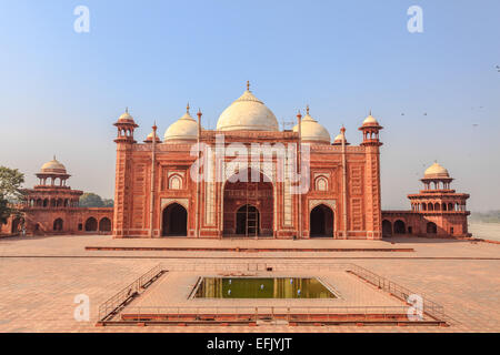 Moschea del Taj Mahal complessa, Agra, India Foto Stock