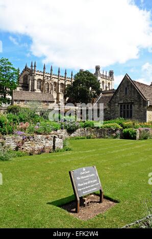 Vista della cattedrale di Christ Church e il Memorial Gardens, Oxford, Oxfordshire, Inghilterra, Regno Unito, Europa occidentale. Foto Stock