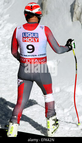 Vail, Colorado, Stati Uniti d'America. 05 feb 2015. Bode Miller di Stati Uniti lascia il finish area dopo il crash durante la sua esecuzione in uomini Super-G presso lo sci alpino Campionati del Mondo di Vail - Beaver Creek, Colorado, Stati Uniti d'America, 05 febbraio 2015. Foto: Stephan Jansen/dpa Credito: dpa picture alliance/Alamy Live News Foto Stock