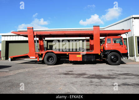 Classic degli anni settanta Bedford TK auto ruota di trasportatore Foto Stock