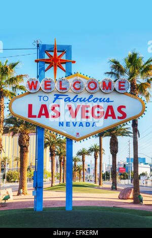 LAS VEGAS - 19 aprile: Benvenuto nella favolosa Las Vegas sign on April 19, 2014 a Las Vegas, Nevada. Foto Stock