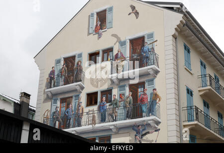 Murale dipinto sul muro di un edificio in Rue Doctier Paccard in Chamonix celebra la Chamonix guide di montagna ' Compagnie des Guides". Foto Stock
