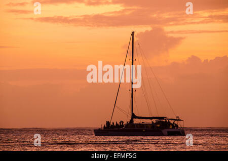 Crociera al tramonto, Saipan, Isole Marianne Settentrionali. Foto Stock