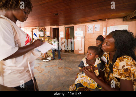 Mamadou M'Baiki centro salute MSF nella PK5 del distretto di Bangui ,R C A ,Repubblica Centrafricana,Africa Foto Stock