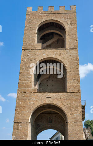 Torre di San Niccolò si trova in Piazza Giuseppe Poggi a Firenze, Italia Foto Stock