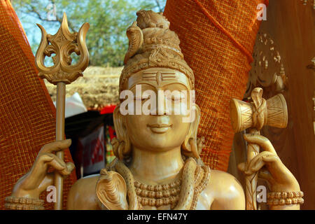 Shiva, Signore, Dio, postura, India, meditando, statua, attrazione, luce divina, turistico, yoga, alto, idolo, indiano, sacro devo Foto Stock