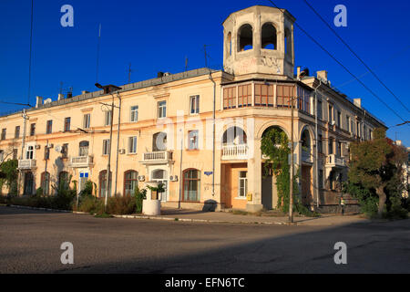 Edificio degli anni '50, Sebastopoli, Crimea, Ucraina Foto Stock