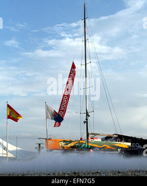 Dragon nave a vela sul display alla Volvo Ocean Race Museum presso il Porto Turistico di Alicante, Spagna Foto Stock