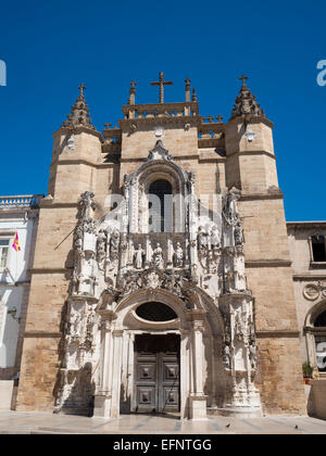 Chiesa di Santa Cruz e monastero di facciata principale Foto Stock