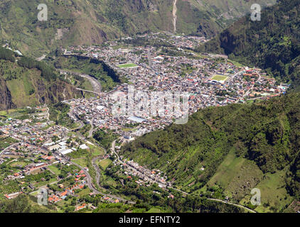 Banos de Agua Santa Provincia Tungurahua Ecuador Panorama dell'antenna Foto Stock