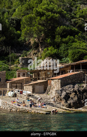 Cala Deia è molto bel posto in montagna sul Northwestcoast di Mallorca Foto Stock