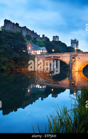 Castello e Cattedrale di Durham Framwellgate sopra Ponte, Durham, County Durham, England, Regno Unito, Europa Foto Stock