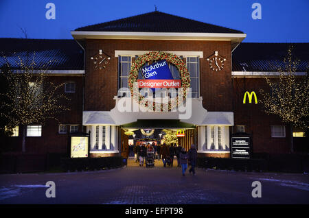 Shopping a McArthur Glen DOC, Roermond Paesi Bassi Foto Stock