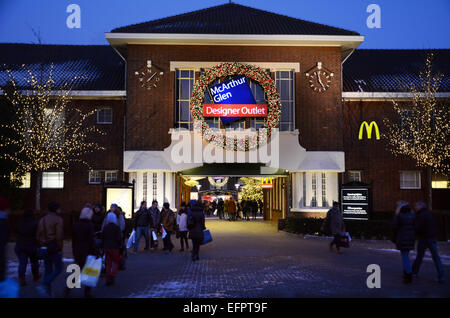 Shopping a McArthur Glen DOC, Roermond Paesi Bassi Foto Stock