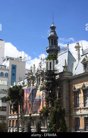 La facciata del Palacio concistoriali Gobierno Municipal de La Paz (municipio) su Mercado street a La Paz, in Bolivia Foto Stock