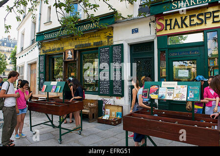 Shakespeare e la società Bookstore di Parigi, Francia Foto Stock