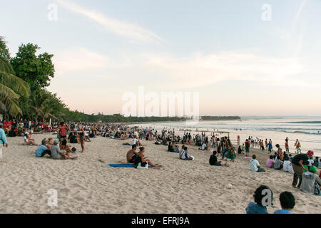 La spiaggia di Kuta Beach, Bali, Indonesia Foto Stock