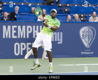 Memphis, TN, Stati Uniti d'America. Il 9 febbraio, 2015. Memphis, TN - febbraio 9: Donald giovani(USA) in azione qui sconfigge a Adrian Mannarino(FRA) 63 76(9) nel 2015 Memphis aperto in Memphis, Tennesse.fotografo Andrea, Patrono/filo di Zuma Credito: Andrea, Patrono/ZUMA filo/Alamy Live News Foto Stock