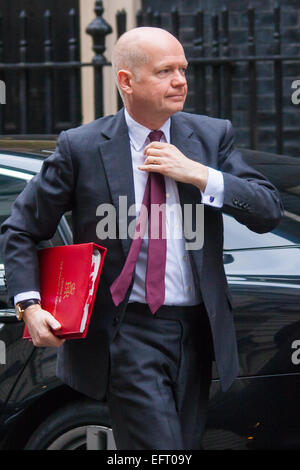 Londra, 10 febbraio 2015. Ministri arrivano al settimanale di riunione del gabinetto al 10 di Downing Street. Nella foto: William Hague MP, Primo Segretario di Stato, leader della House of Commons Credito: Paolo Davey/Alamy Live News Foto Stock