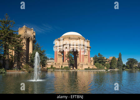 ROTUNDA PALAZZO DELLE BELLE ARTI(©BERNARD MAYBECK 1915) Parco Nazionale Presidio lago MARINA DISTRICT SAN FRANCISCO CALIFORNIA USA Foto Stock