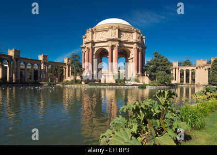 ROTUNDA PALAZZO DELLE BELLE ARTI(©BERNARD MAYBECK 1915) Parco Nazionale Presidio lago MARINA DISTRICT SAN FRANCISCO CALIFORNIA USA Foto Stock