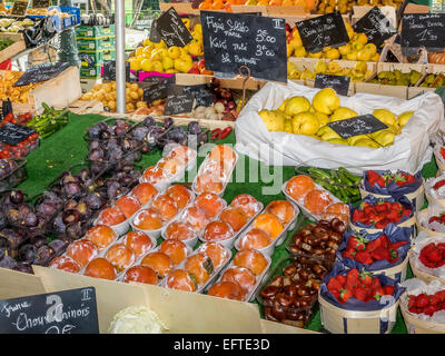 Street Market Sanary sur Mer Provenza Francia Foto Stock