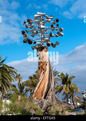 Statue sul lungomare in Puerto de la Cruz Tenerife Isole Canarie Foto Stock