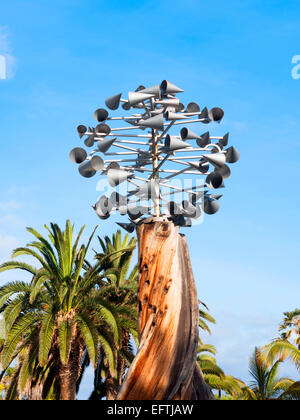 Statue sul lungomare in Puerto de la Cruz Tenerife Isole Canarie Foto Stock