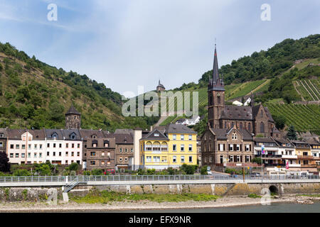 La città di Lorchhausen un quartiere della città Lorch, Germania situato sul fiume Reno. Foto Stock