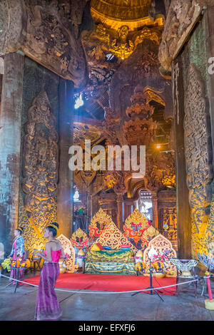 Thailandia, Pattaya, Santuario della Verità, interno Foto Stock
