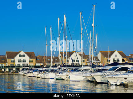 Barche a vela ormeggiata nel porto di Port Solent, Portsmouth, Hampshire, Inghilterra, Regno Unito Foto Stock