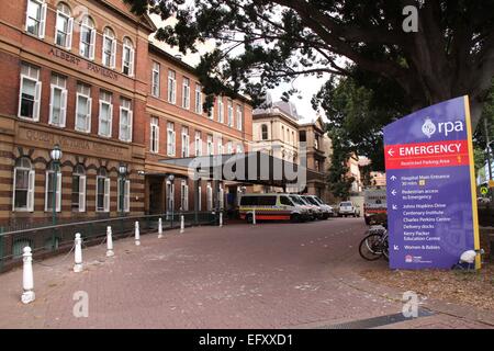 L'ingresso di emergenza presso il Royal Prince Alfred Hospital (RPA) a Missenden Road, Camperdown a Sydney, in Australia. Foto Stock