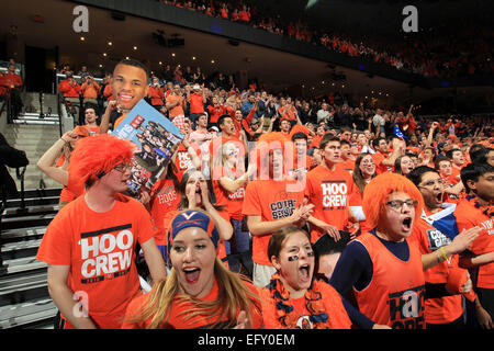 Charlottesville, Virginia, Stati Uniti d'America. 31 gennaio, 2015. Virginia tifosi durante un ACC gioco di basket gen. 31, 2015 a Charlottesville, VA. Il duca ha vinto 69-63. © Andrew Shurtleff/ZUMA filo/Alamy Live News Foto Stock