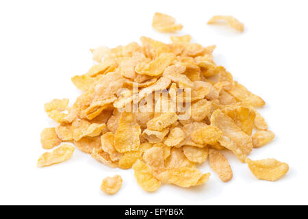 Vista dettagliata del mucchio di corn flakes cereali , isolato su sfondo bianco Foto Stock