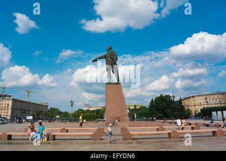 Moskovskaya Square, con Lenin memorial in background, distretto Moskovsky, San Pietroburgo, Russia, Europa Foto Stock