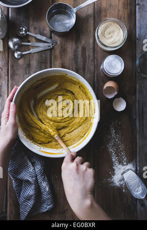 Torta di zucca ingredienti cottura Foto Stock