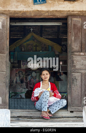 Kon Tum comunità minoritarie, Vietnam. Bahnar (Ba Na) gruppo etnico (stile di vita). Foto Stock