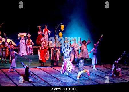 Una scena dal selvaggiamente fantasiosa Cirque du Soleil produzione di KA in scena al MGM Grand Resort Hotel & Casino di Las Vegas Foto Stock