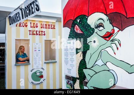 Florida Fellsmere, Frog leg Festival, biglietti per la cena, fila, coda, stand, visitatori viaggio viaggio turismo turistico punto di riferimento cultura culturale Foto Stock