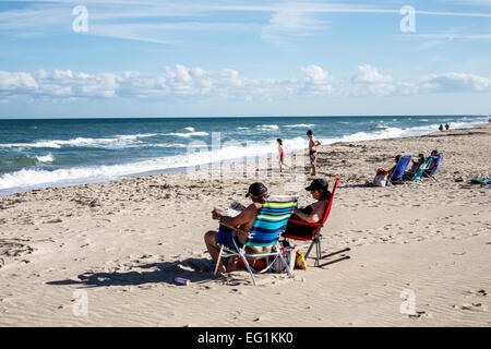 Fort ft. Pierce Florida,Hutchinson Barrier Island,Atlantic Ocean Water,spiagge,sabbia,solarium,cielo,nuvole,visitatori viaggio turistico Foto Stock