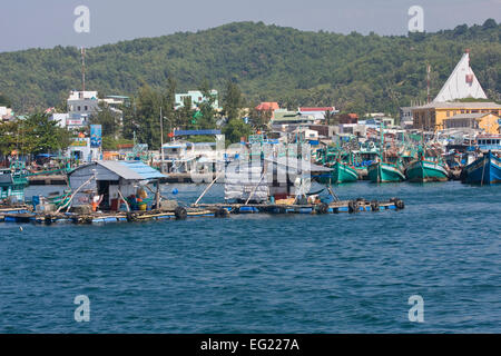 Porto di pesca Cang Un, Phu Quoc, Vietnam Asia Foto Stock