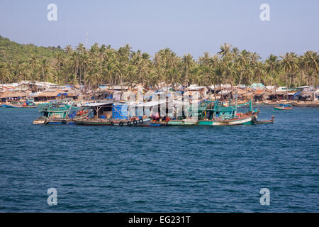 Porto di pesca Cang Un, Phu Quoc, Vietnam Asia Foto Stock