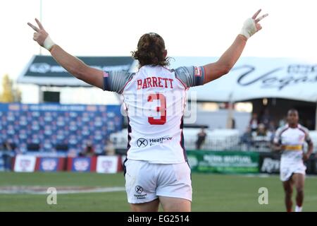 Las Vegas, NV, Stati Uniti d'America. Xiii Febbraio, 2015. Danny Barrett del Stati Uniti celebra il suo cliente di presenze per il 2015 USA Sevens Rugby Internazionale Torneo - Ven, Sam Boyd Stadium, Las Vegas, NV Febbraio 13, 2015. © James Atoa/Everett raccolta/Alamy Live News Foto Stock