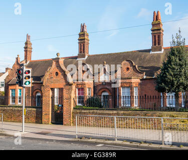 Alms Case T S & H Cooper 1900 Abbassare Chantry Lane Canterbury REGNO UNITO Foto Stock