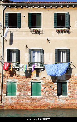 Vecchia casa di Canal a Venezia, Italia Foto Stock