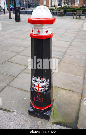 City Of London Street Bollard Coleman Street City Of London REGNO UNITO Foto Stock