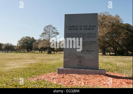 Un monumento eretto a Giardini veneziani in Leesburg, Florida per i pionieri del nero. Foto Stock