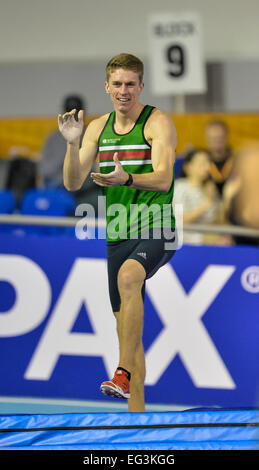 Sheffield, Regno Unito. 15 Feb, 2015. British Indoor Athletics Championship. Andrew Sutcliffe a competere in Pole Vault. © Azione Sport Plus/Alamy Live News Foto Stock