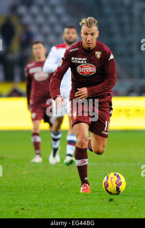 Torino, Italia. 15 Feb, 2015. Campionato di Serie A TIM 23 Round. Torino contro il Cagliari. Maxi Lopez di Torino sulla sfera Credito: Azione Sport Plus/Alamy Live News Foto Stock