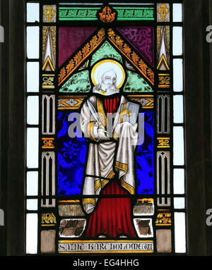 San Bartolomeo, vetrate di Giuseppe Concessione di Costessey, 1856, Wighton, Norfolk England Regno Unito saint santi Foto Stock